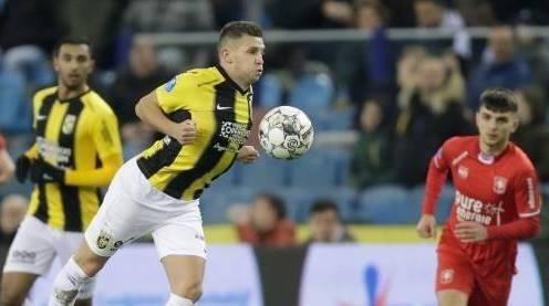 力与门前嗅 力与门前嗅