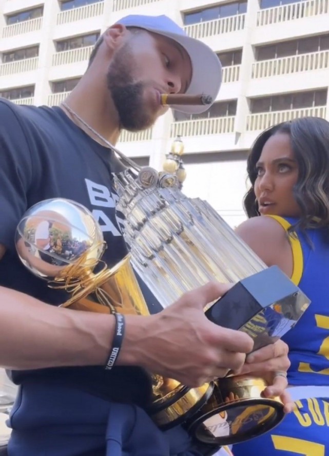 合在一起 合在一起